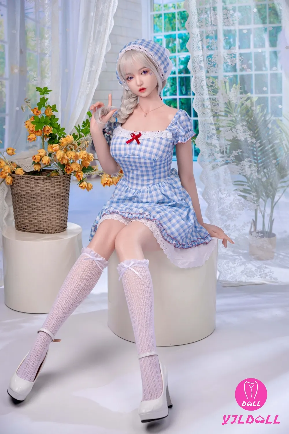 Lv Ling YJLDOLL 168 cm en silicone, vue 01